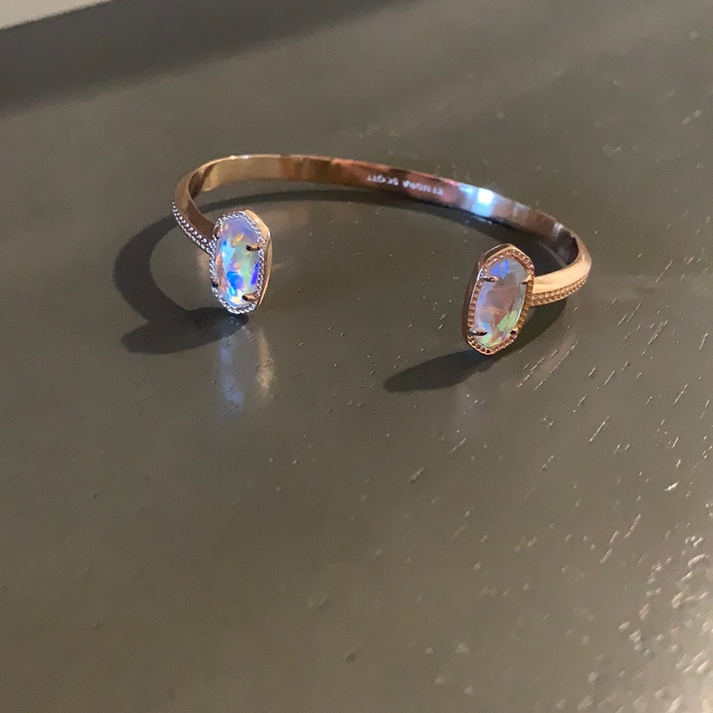 Kendra Scott bracelet